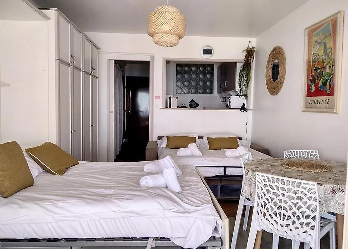 Apartment Constellation